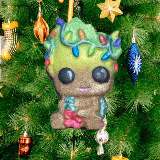Christmas Groot Bath Bomb - Pineapple, Coconut & Vanilla