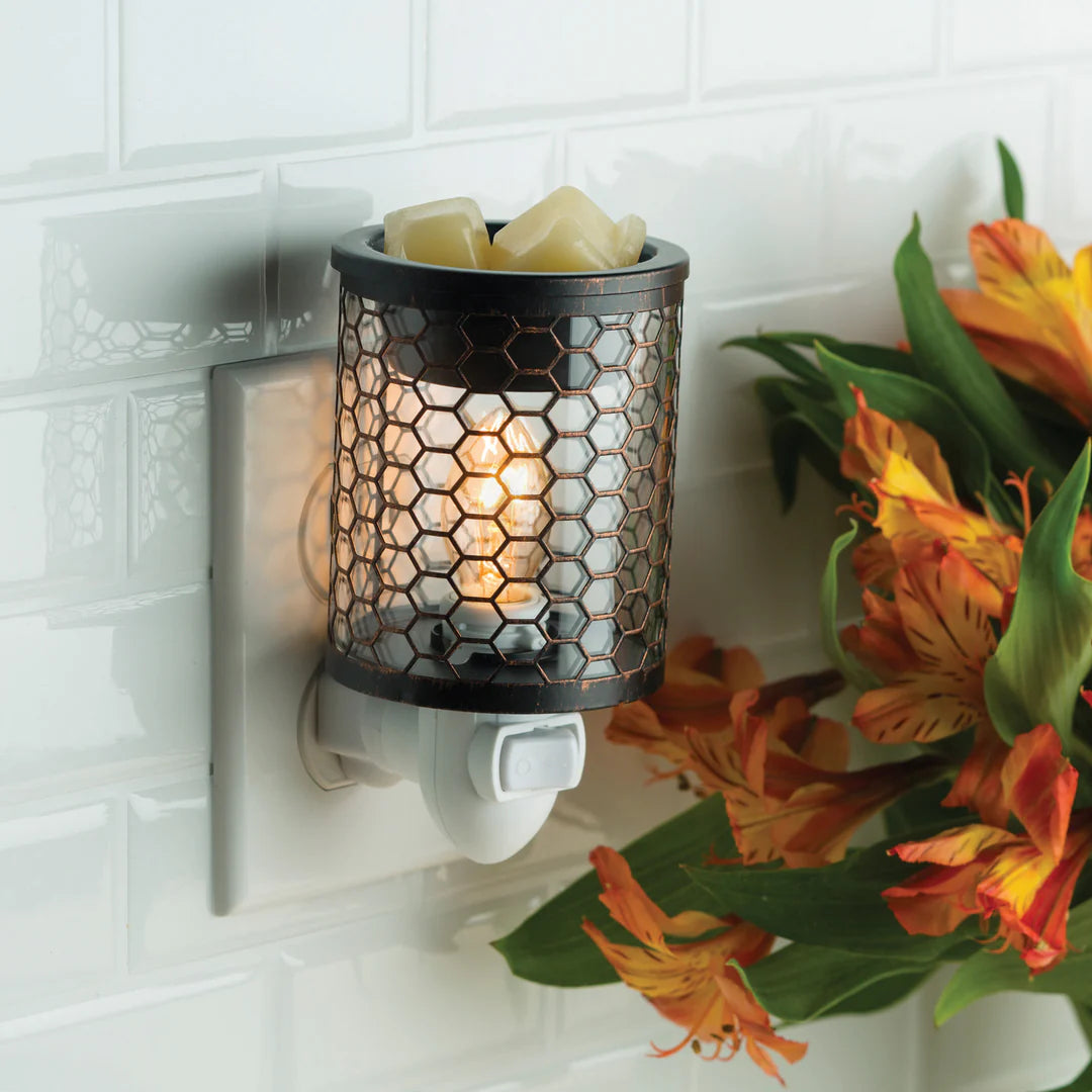 Chicken Wire Pluggable Fragrance Warmer